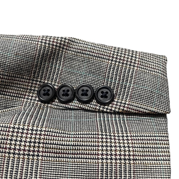 Burberrys 42 Prince of Wales Check Tweed Small Holes See Images 100% Wool - Picture 4 of 10